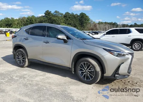2025 Lexus Nx 250 Premium z USA, uszkodzony, nr VIN 2T2GDCAZ2SC018358
